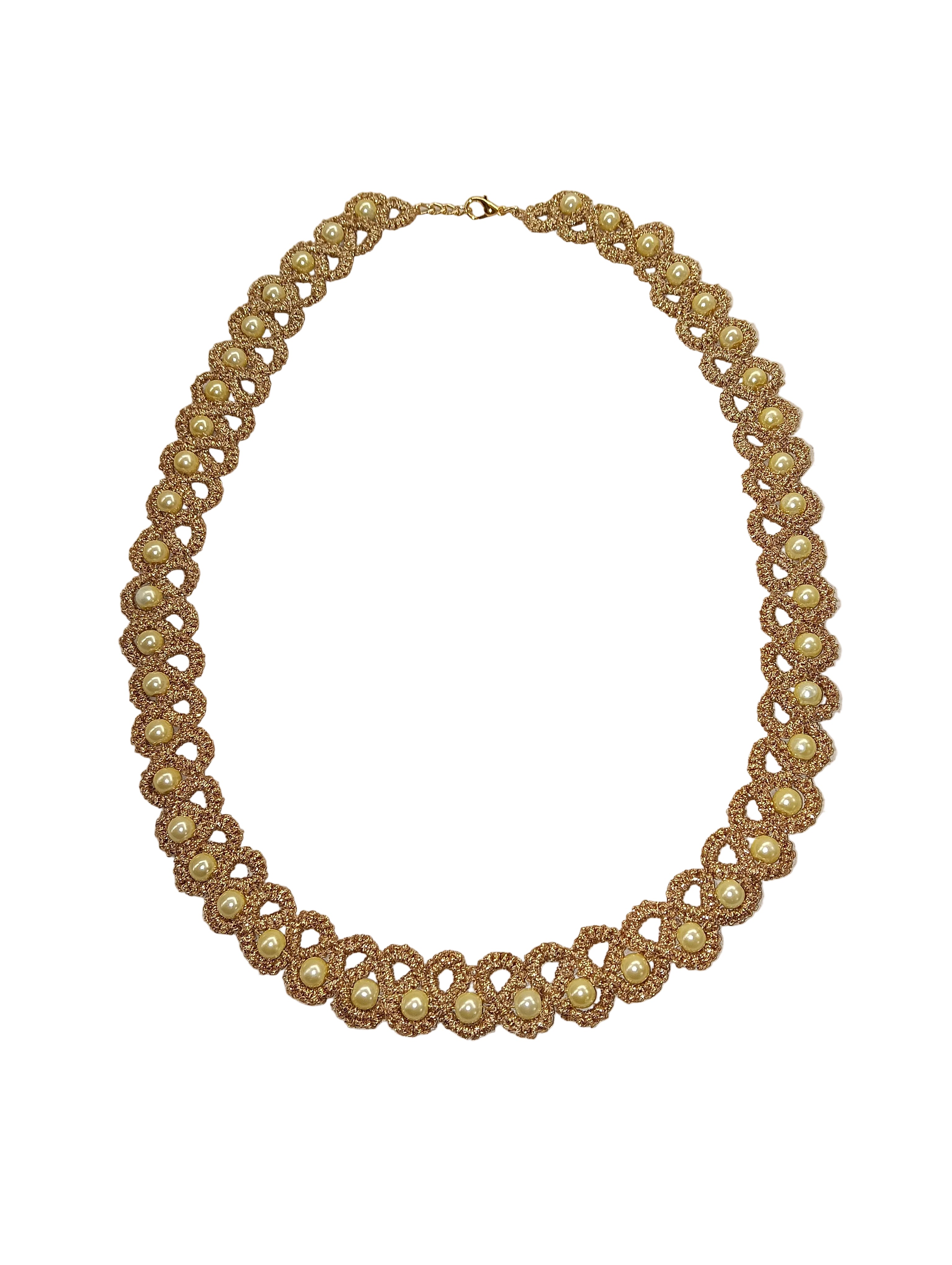 Collana in pizzo chiacchierino